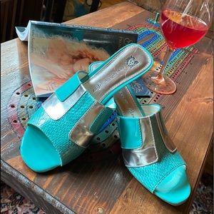 Ann Klein Turquoise Sandals